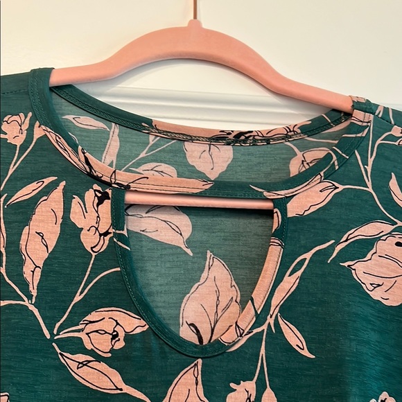 Forest Green and Pale Pink Long Sleeve Key-hole Neck Casual knit Dress - Picture 9 of 10